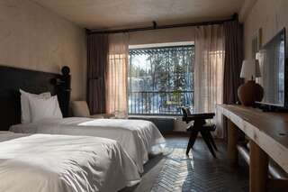 Отель Rooms Hotel Kokhta Бакуриани Двухместный номер с 2 отдельными кроватями-1